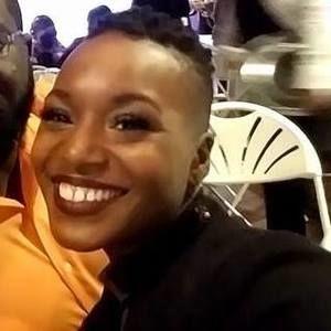 Meet your Posher, Adia